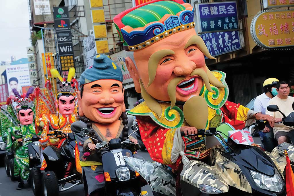 Earth God's Birthday Celebration in Tainan Photo by Twospeeds