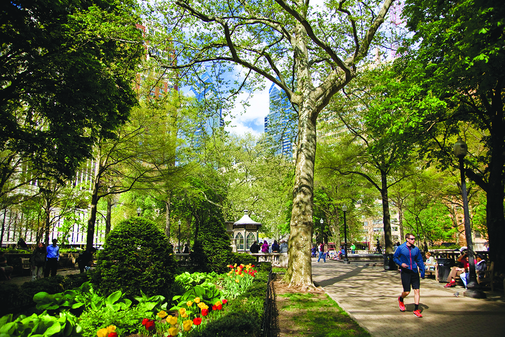 One of five original squares planned by city founder William Penn in the late 17th century, Rittenhouse Square sits in the middle of some of the most desirable addresses in Philadelphia. High-rise residences, luxury apartments, an office tower, popular restaurants and retail stores surround the tree-filled park, which offers an oasis of respite and relaxation amidst the bustling city.