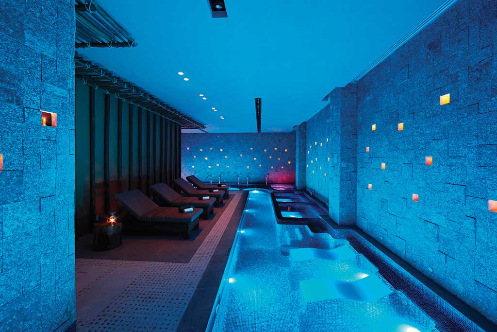 The Rainforest Vitality Pool at Banyan Tree Spa Mayakoba