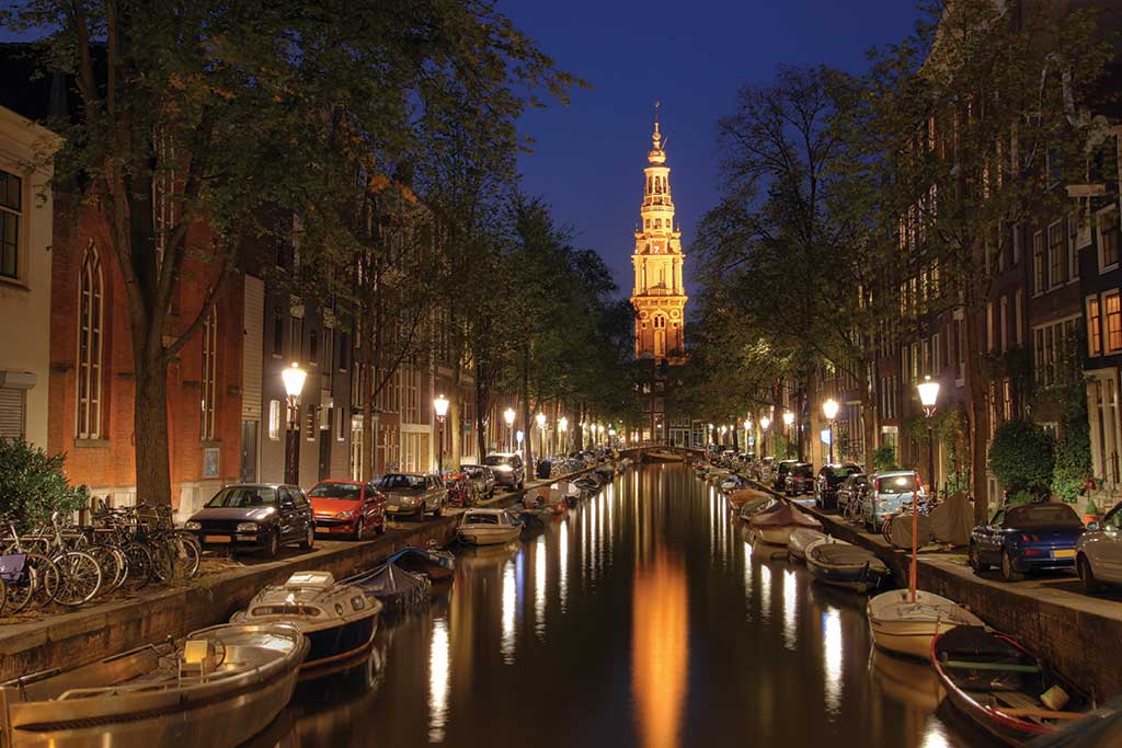 Zuiderkerk from Groenbrugwal Canal at night, Amsterdam