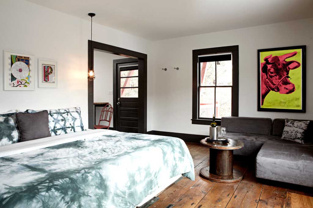 Stickett Inn