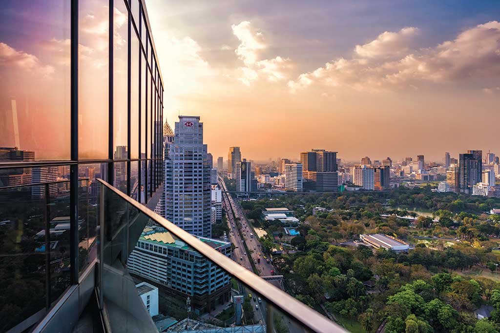 Hi-So Rooftop Bar at SO Sofitel Bangkok