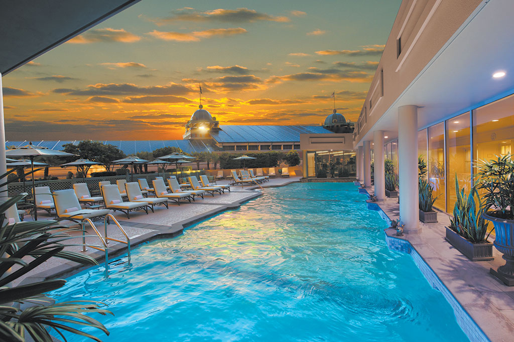 Pool at Windsor Court, New Orleans