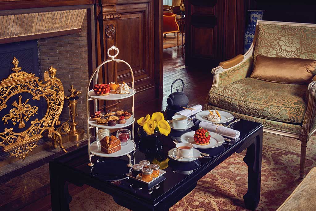 Afternoon Tea at Shangri-La