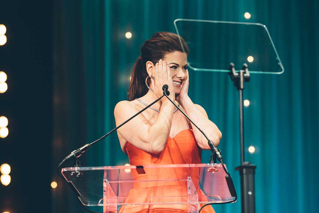 Debra Messing
