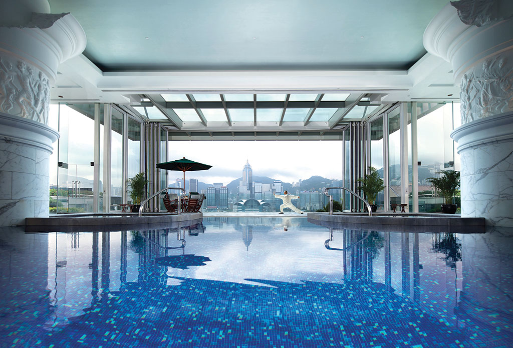 Peninsula Pool Victoria Harbour View