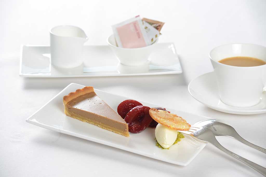 First Class Menu. Dessert: Tarte au vin.