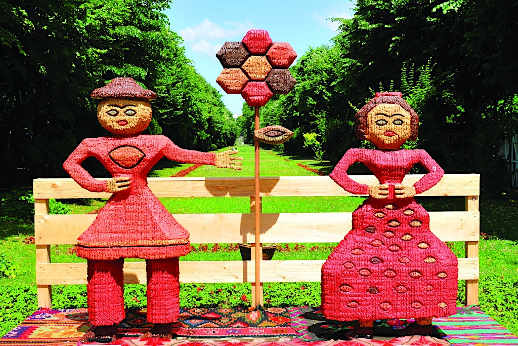 Folk Art in Cismigiu Park- Bucharest, Romania