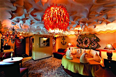 Roxbury Motel's Maryann's Coconut Cream Pie Room