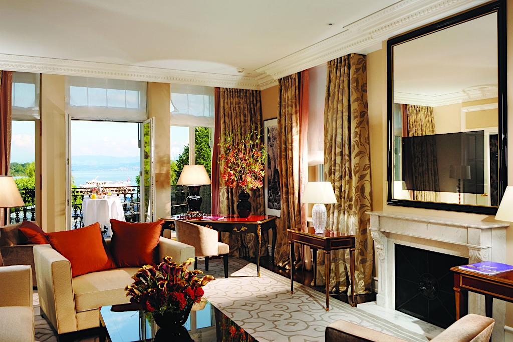 Deluxe Corner Suite -Baur au Lac