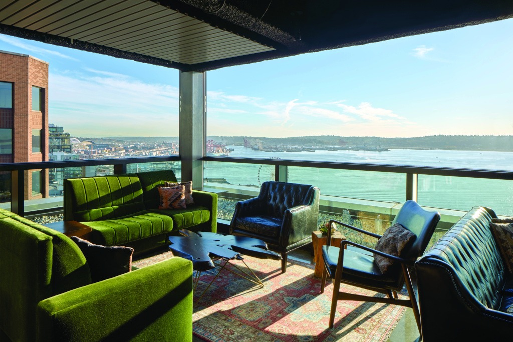The Nest Cocktail Lounge