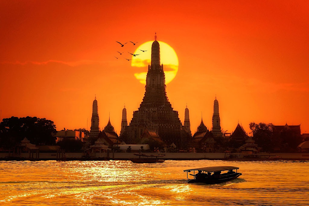 Wat Arun at Sunset in Bangkok