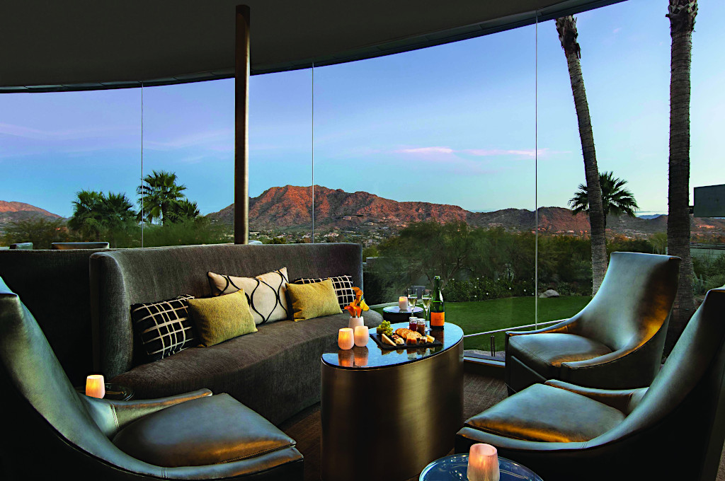 Jade Bar Lounge at Sanctuary Camelback Mountain Resort and Spa