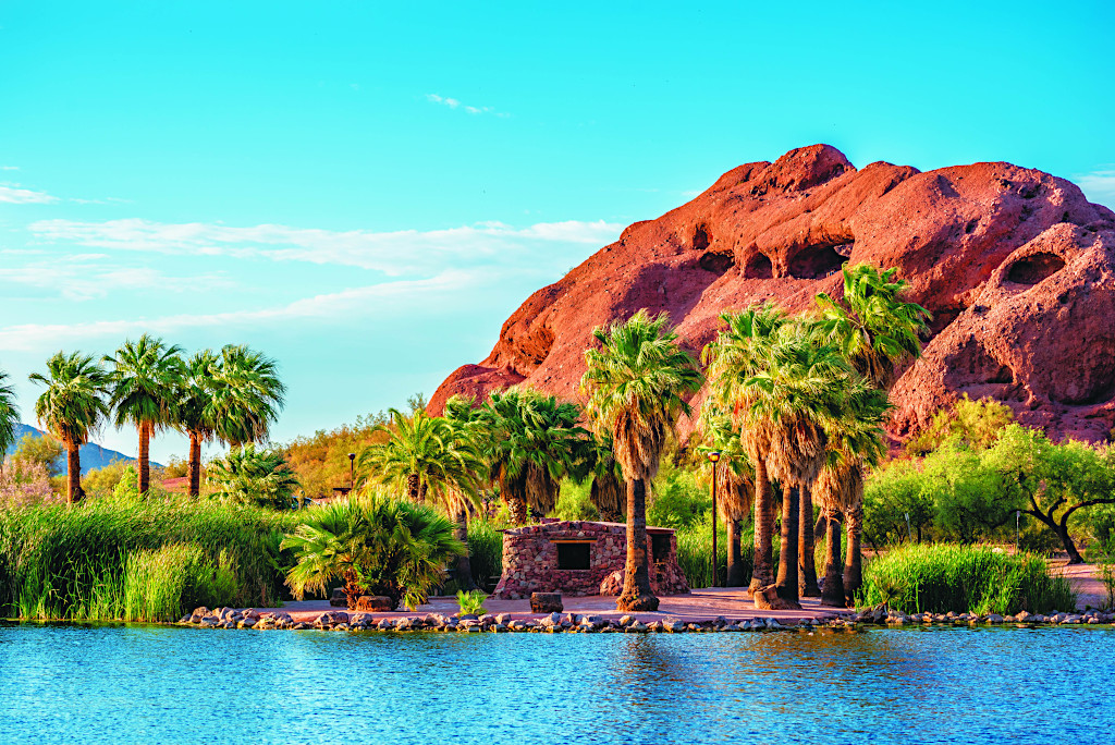 Hole-in-the-Rock Natural Geological Formation in Arizona
