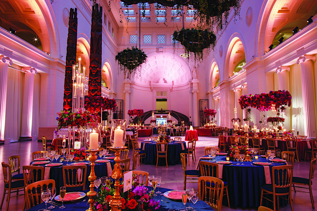 Field Museum in Chicago Illinois, LGBTQ Wedding Venues | LGBTQ Wedding Destinations
