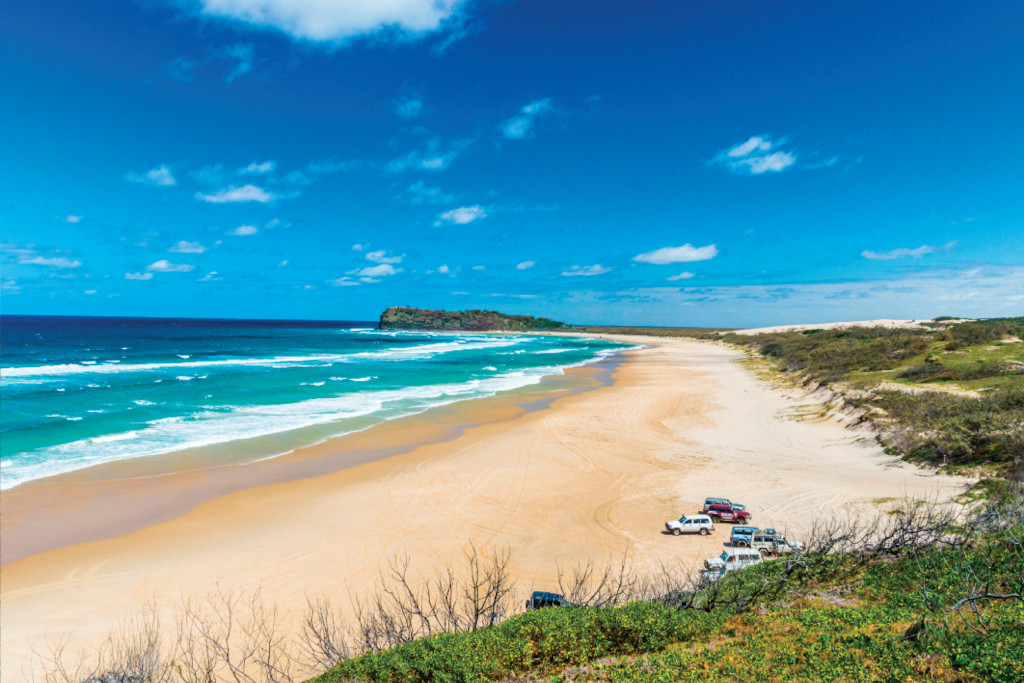 Fraser Island, Australia | LGBTQ International Honeymoon Destinations