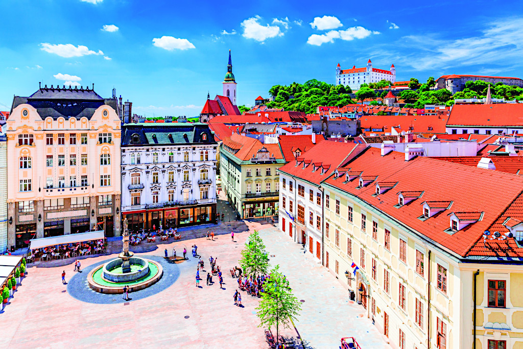 Bratislava Castle, Main Square and the St. Martin's Cathedral
