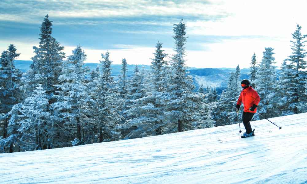 Skiing in Stowe (Photo by FashionStock.com)