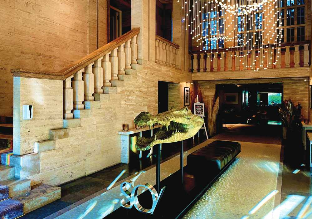 SO Berlin Das Stue Lobby (Photo by Jim Gladstone)