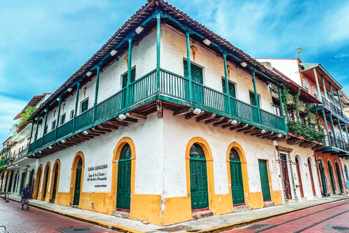 Casco Antiguo Architecture (Photo by Mark Chesnut)