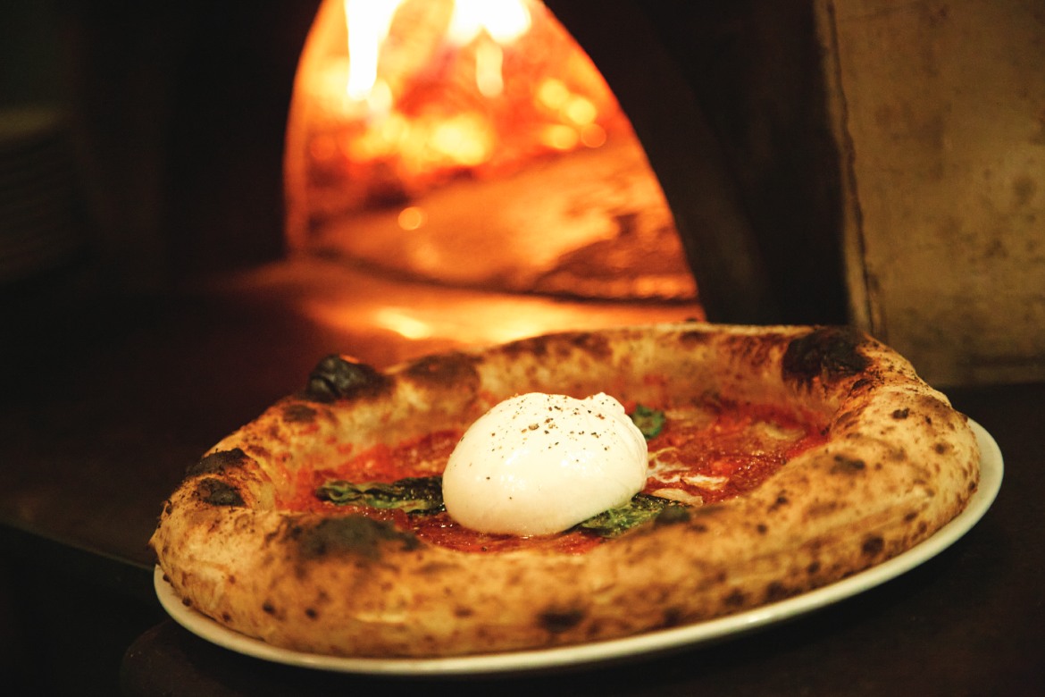 Burrata Pizza at Figidini in Providence (Photo by @studio.dtw)