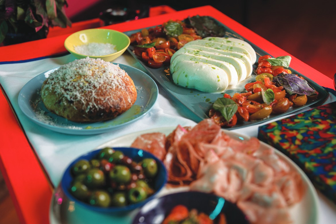 Superfrico Tableside Mozzarella (Photo by Spiegelworld)