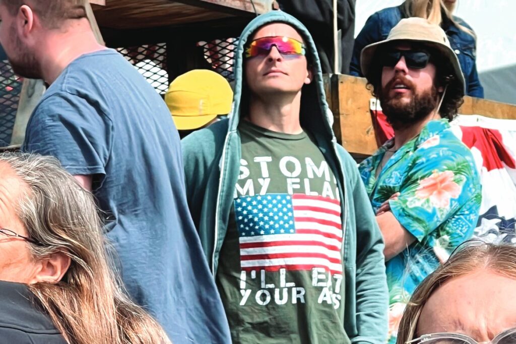 Stomp My Flag, Ill eat your ass